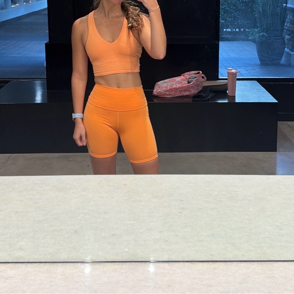 ALO Yoga Orange Women's Bike Shorts & Top!